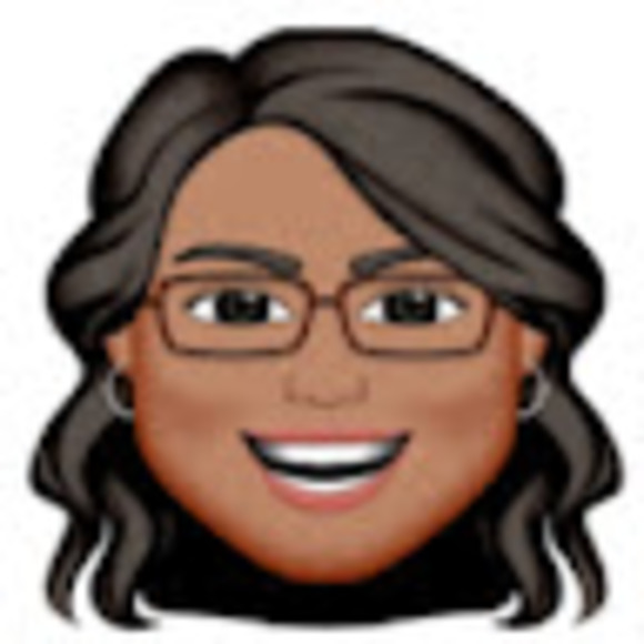 Meet your Posher, Heather - Picture 1 of 1